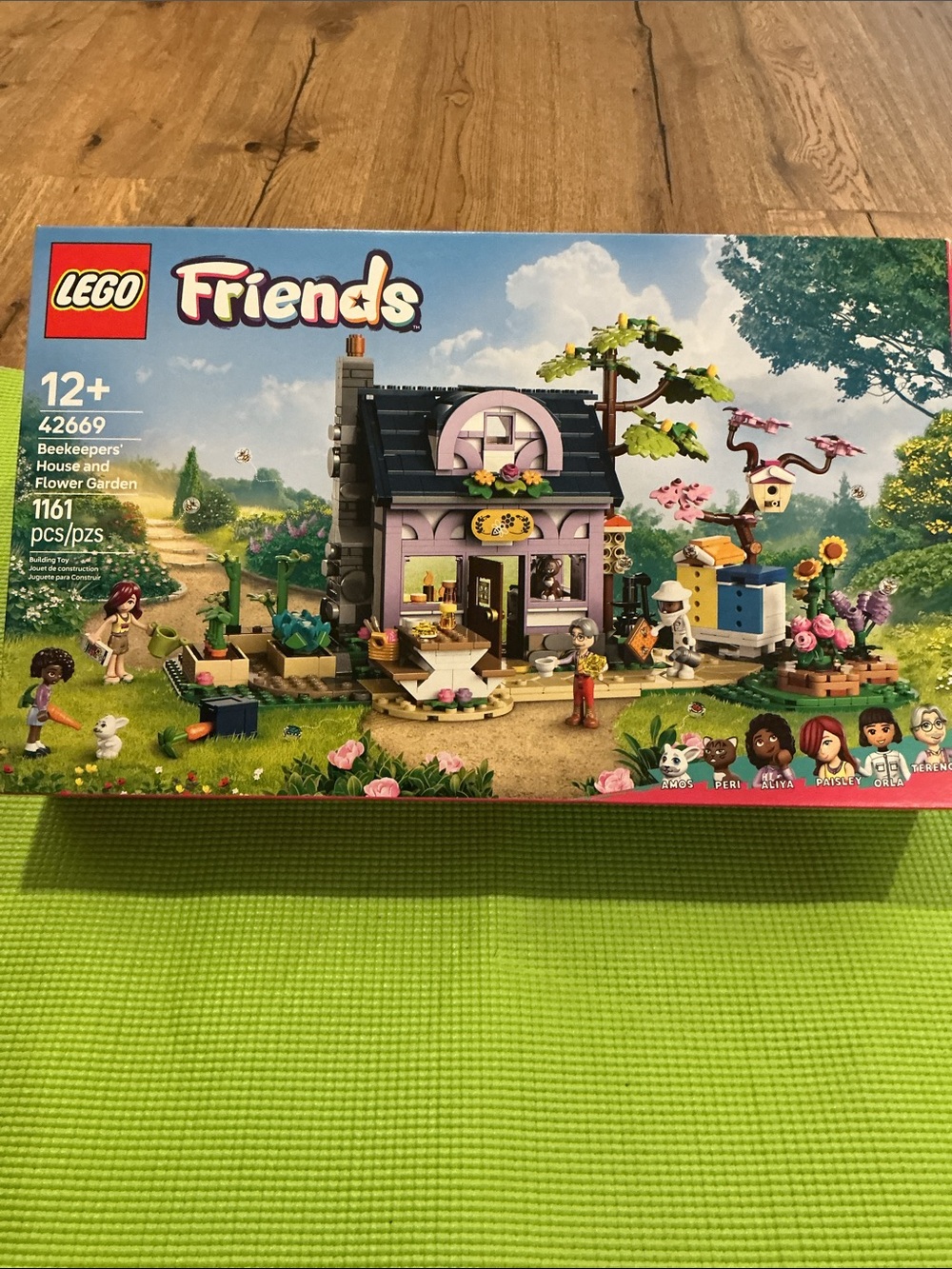 Lego Friends Beekeepers’ House & Flower Garden - Sealed Set!